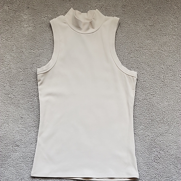 Wishlist Tops - Wishlist Ribbed Mock Champagne